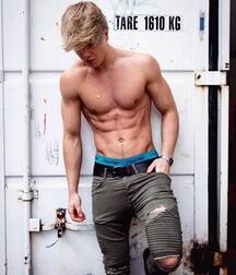 Sexy blondes 5f6cda43a82dc.jpg