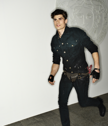 Booted hunks 5f6cdf8aa08eb.png