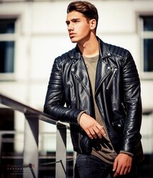 Leather bois so sexy 5f6d0323efb75.jpg
