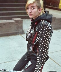 Leather bois so sexy 5f6d034df3611.jpg