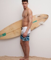 Surfer and beach boys 5f6e7e346629c.jpg