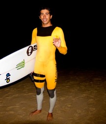 Surfer and beach boys 5f6e7e3b6fc1f.jpg
