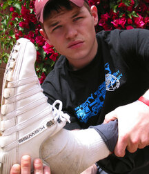 Fresh out off sneaks 5f6f6b2460082.jpg