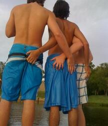 Guys lovin water 5f6fa85700eca.jpg