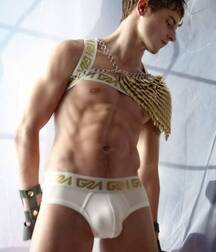 Guys in their undies 5f6fceccbfe60.jpg