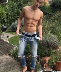 I like denim 5f6fd75be5dbb.jpg