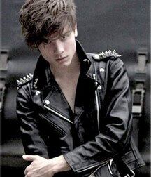 Smooth leatherwear 5f6fee6c8b45f.jpg