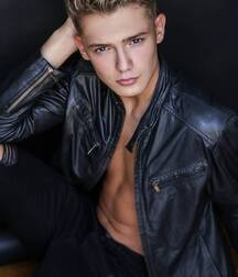 Smooth leatherwear 5f6fee94d531b.jpg