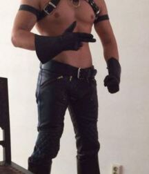 Loving men in boots 5f6ff1441ae6b.jpg