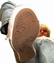 Worship guys feet  5f71f68661c7e.jpg