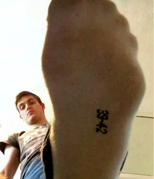 Worship guys feet  5f71f6b2bbfb1.png
