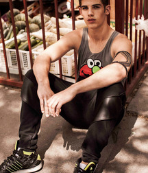 Sneakers and cleats 5f75d93fecc05.jpg