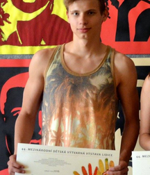 Guys show their muscles 5f764f17bedb8.png