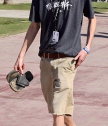 Barefoot boys 5f777c34a70c0.jpg
