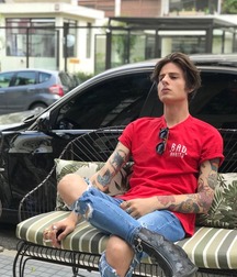Booted 5f777c80f23af.jpg