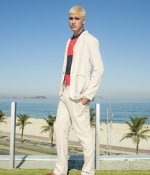 Guys in flip flops 5f777ea16fdc9.jpg