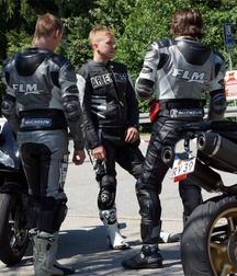 Cool in leather 5f79d27f75333.jpg