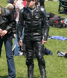 Cool in leather 5f79d2938b3d8.jpg