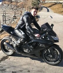 Cool in leather 5f79d29933044.jpg