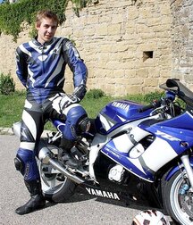 Cool in leather 5f79d2bbcbc58.jpg