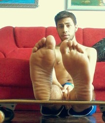 Sweaty boyfeet needs a tongue 5f7a05d0554d9.jpg