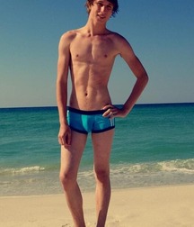 Twinks on vacation 5f7a1c7888545.jpg