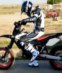 Motocross dudes 5f7ba500e2739.jpg