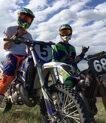 Motocross dudes 5f7ba51f0a0dd.jpg