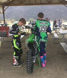 Motocross dudes 5f7ba520b9f00.jpg
