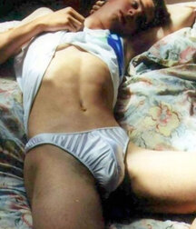 Guys in undies 5f80b257d72bb.jpg