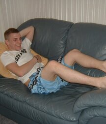 Barefoot and tasty twinks 5f831b54eedd5.jpg