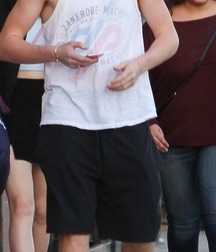 Celebs feet 5f8326cc5a6c6.jpg
