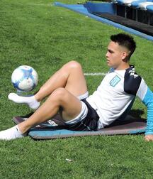 Cute soccer boys 5f835cb1b220f.jpg