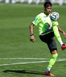 Cute soccer boys 5f835ccaed21f.jpg
