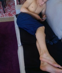 Barefoot males 5f849a0e73a7d.jpg