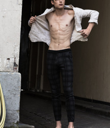 Barefoot males 5f849a12bf9e3.jpg