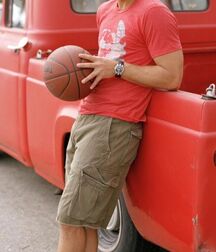 Barefoot males 5f849a24c0007.jpg