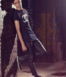 Leather and boots 5f84b84f4bb76.jpg