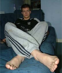Toes and soles 5f84bae061ef3.jpg
