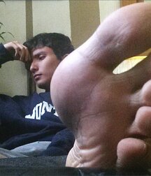 Toes and soles 5f84baf65ef56.jpg