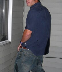 Taking a leak 5f84be349cd83.jpg