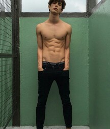 Male Beauty 5f86fe5f0644f.jpg