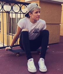 Skinny jeans 5f88a0c1ae941.jpg