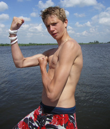 Model boys 5f89e0d7f0bb6.jpg
