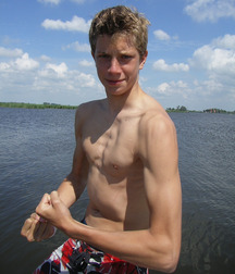 Model boys 5f89e14453e9f.jpg