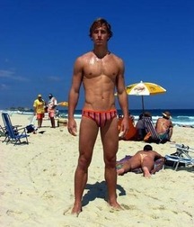 Swimmers and beach boys 5f89f76fb0cb1.jpg