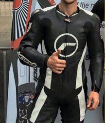 Motobikers 5f8b7021b35d8.jpg