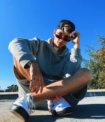 Sports and skater boys 5f8c60dec925e.jpg