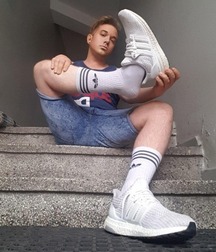Sports and skater boys 5f8c611001a77.jpg