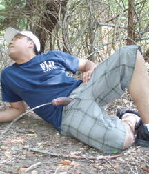 Wetting with friends 5f8c87f84c046.jpg